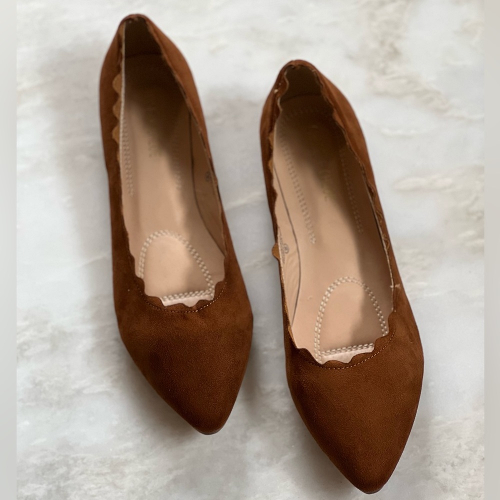Chase and Chloe Sued Scalloped Brown Flat